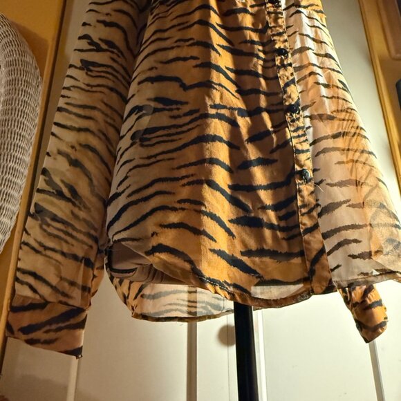 Forever 21 Tiger Print Sheer Button Up Blouse Long Sleeve Size S - Picture 7 of 10